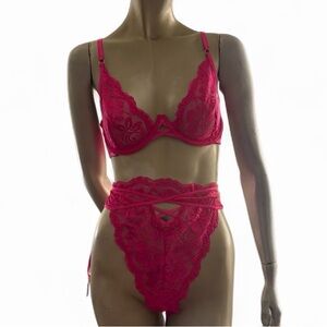 Oh La La Cheri  2pc Lace Bra & Garter Panty Set- NWT-XL